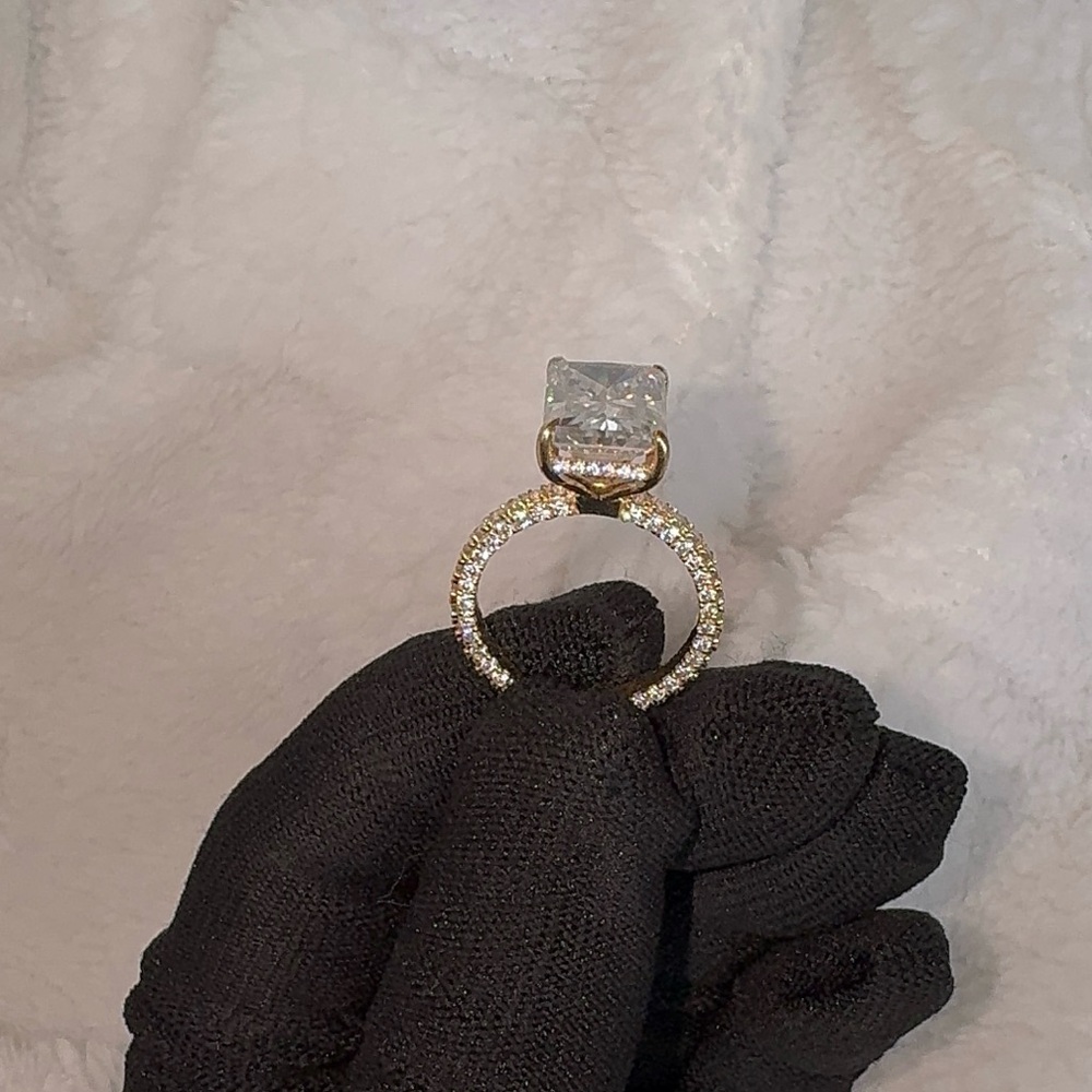 14K Yellow Gold 8CT moissanite ring!
